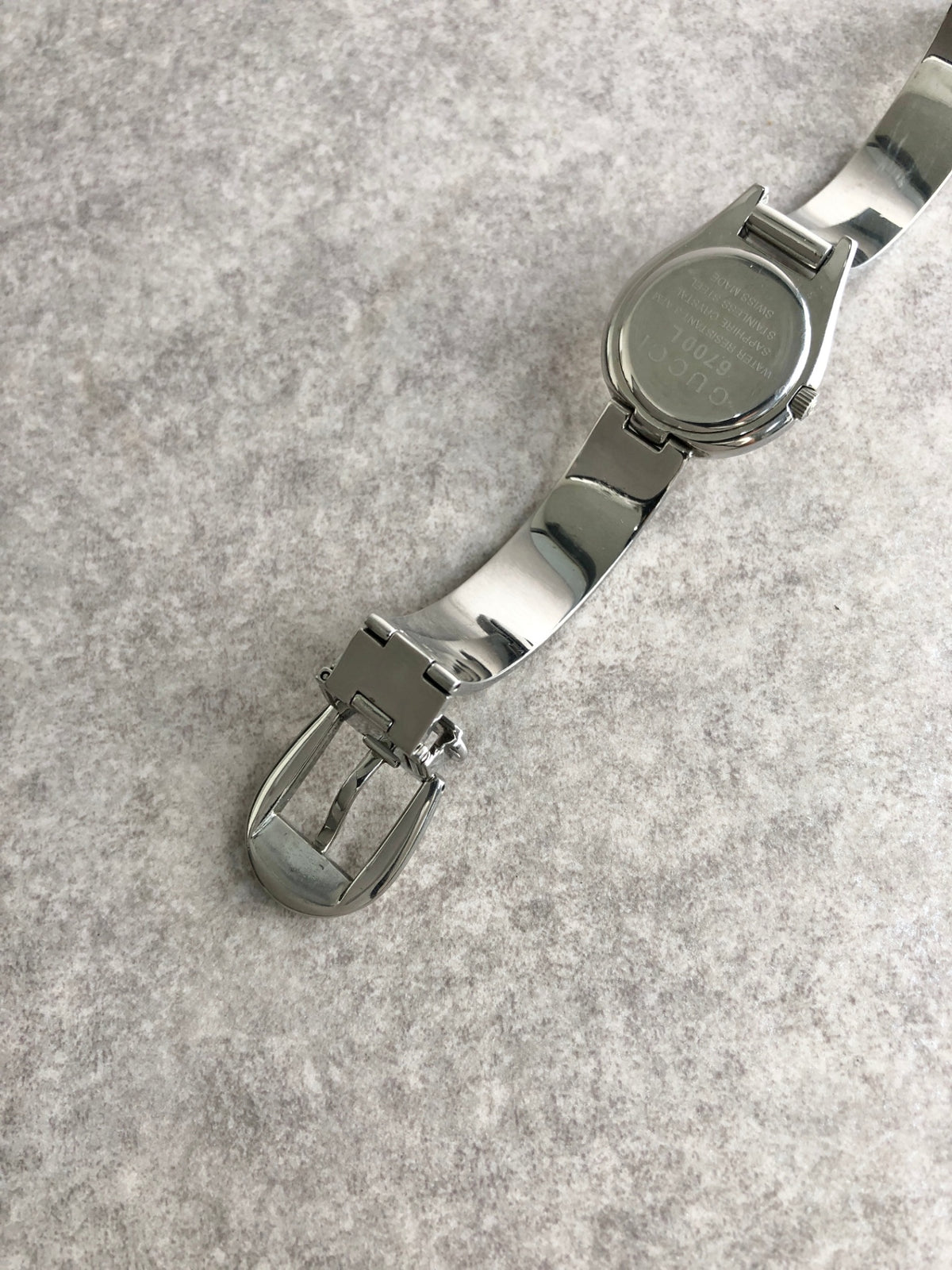 GUCCI Logo Quartz Watch Silver 6700L Vintage 28ufd2