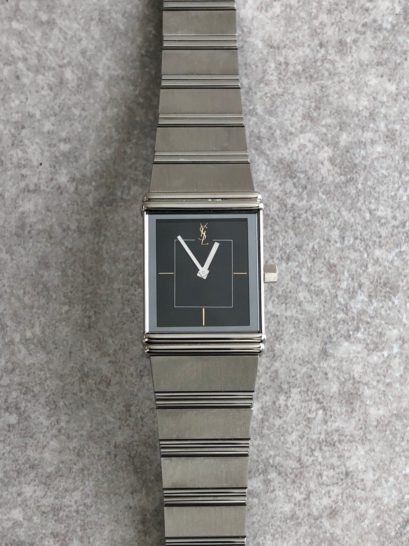 Yves Saint Laurent YSL Logo Quartz Watch Silver 2200-221362 Vintage nbbdz8