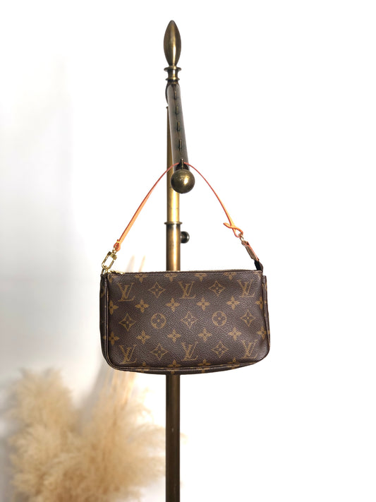 LOUIS VUITTON Monogram Pochette Accessoires Vintage htx74d