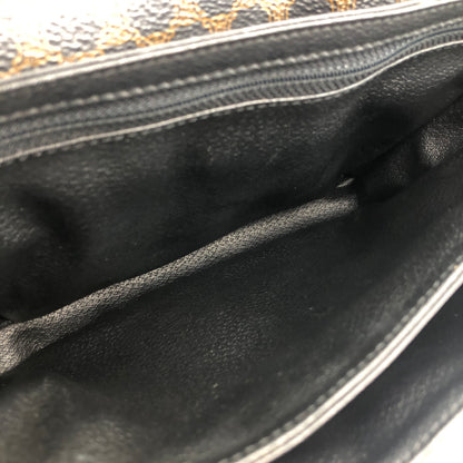 CELINE Macadam Front Buckle Shoulder bag Black Vintage tuu6n4