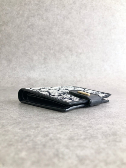 CELINE Carriage Folded Wallet Navy Vintage rrcn43