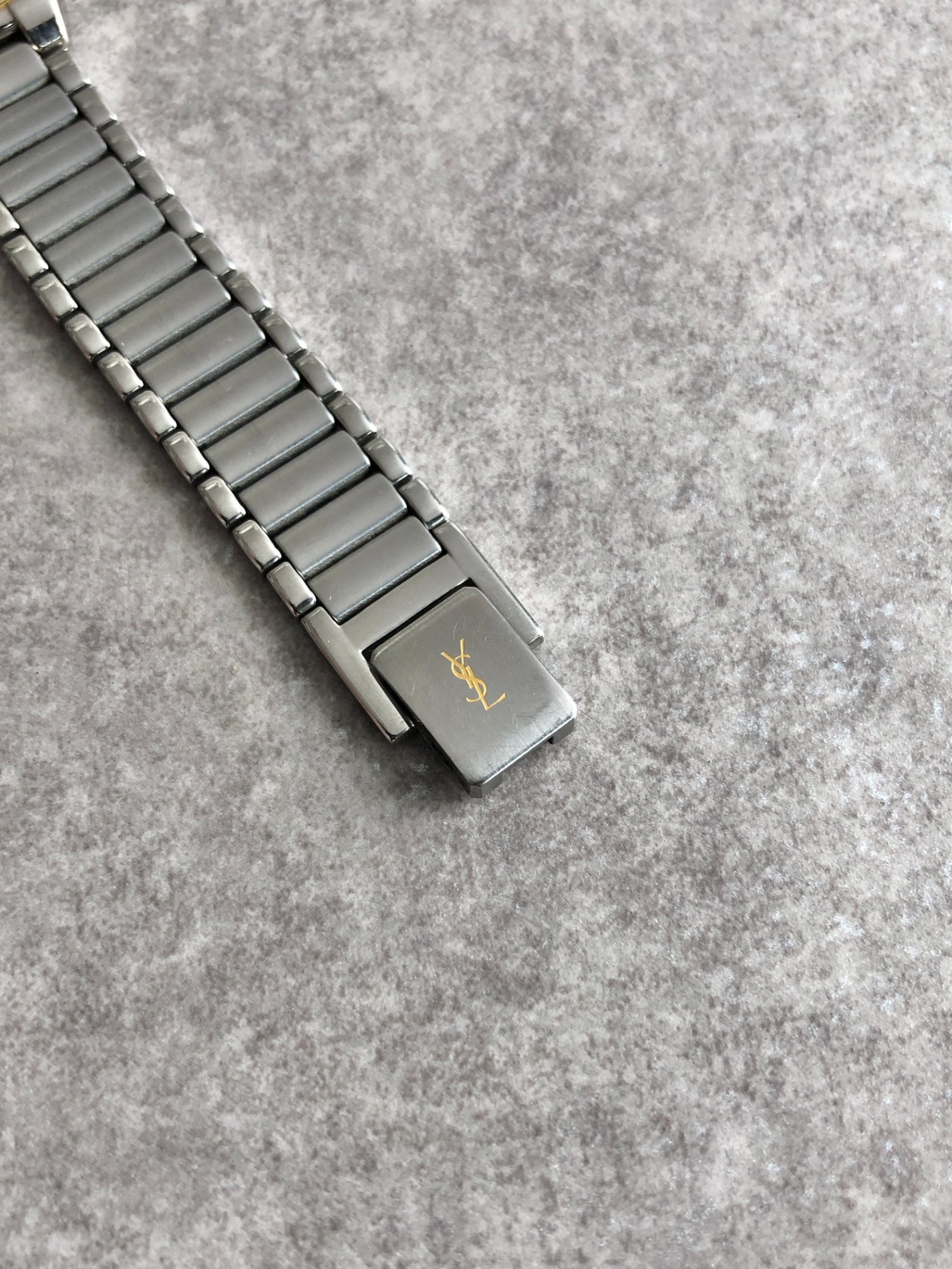 Yves Saint Laurent YSL Logo Quartz Watch Silver×Gold 5421-Ｈ0473 Vintage kdkjck