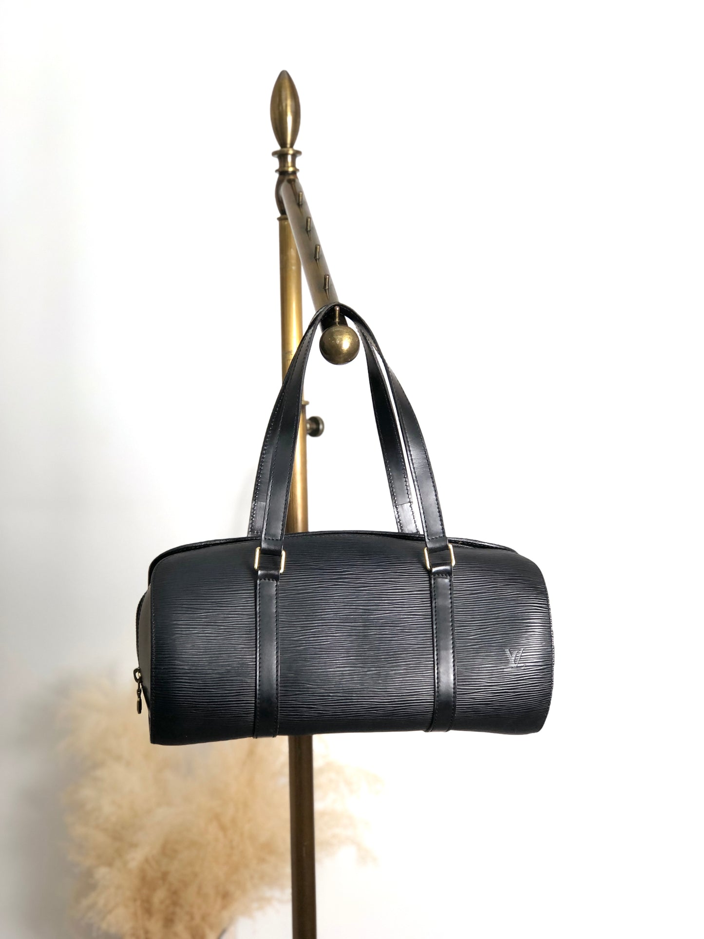 LOUIS VUITTON Handbag Barrel bag Black  Soufflot Vintage yw2s87