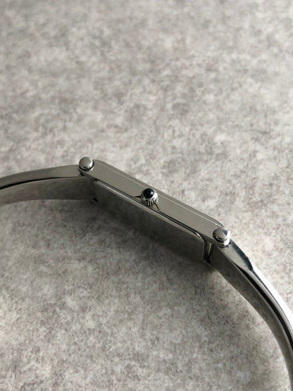 GUCCI Logo Bangle Quartz Watch Silver 1500L Vintage itiidp