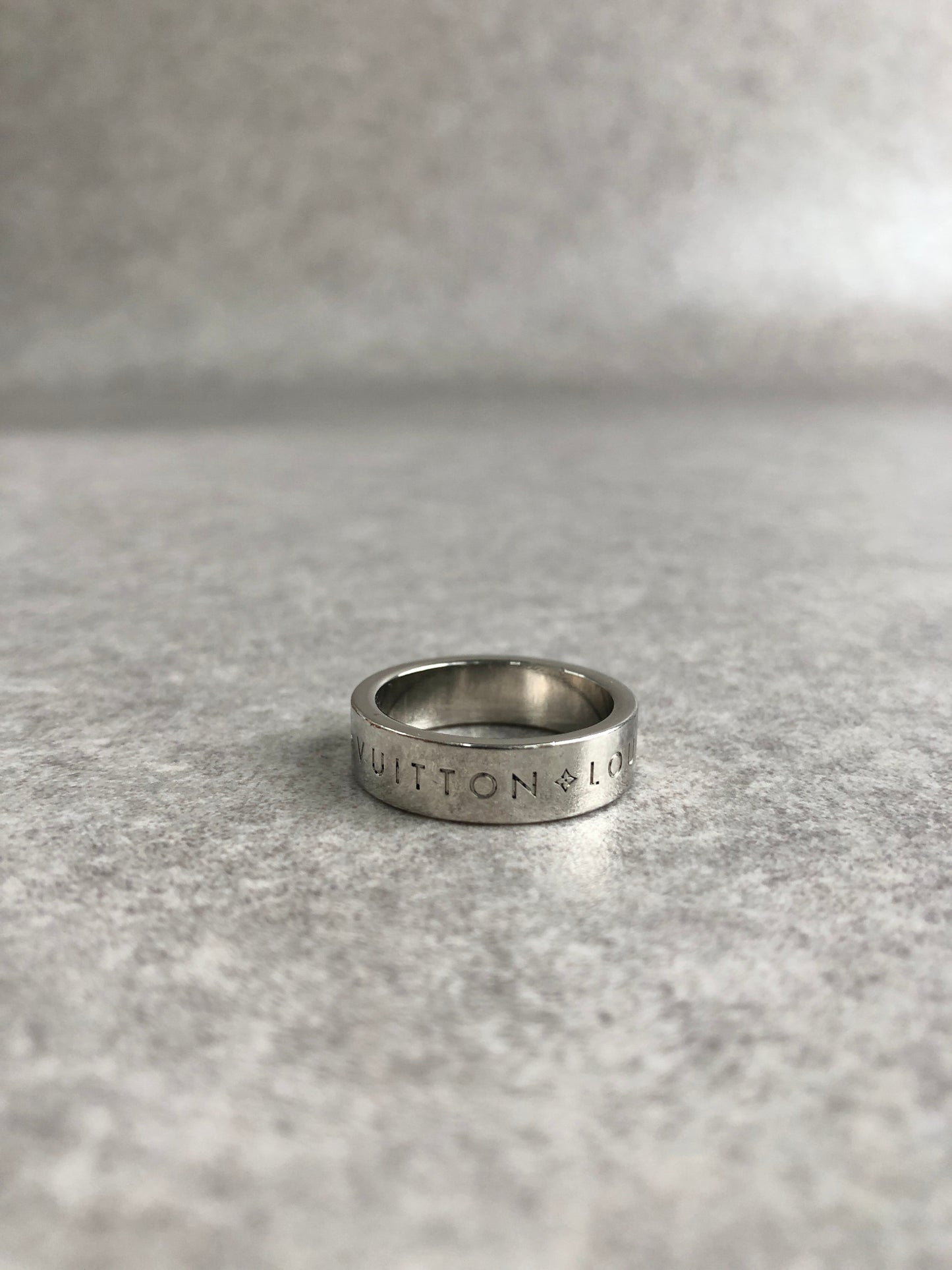LOUIS VUITTON Logo Ring Silver M1507MM Vintage x5bt8n