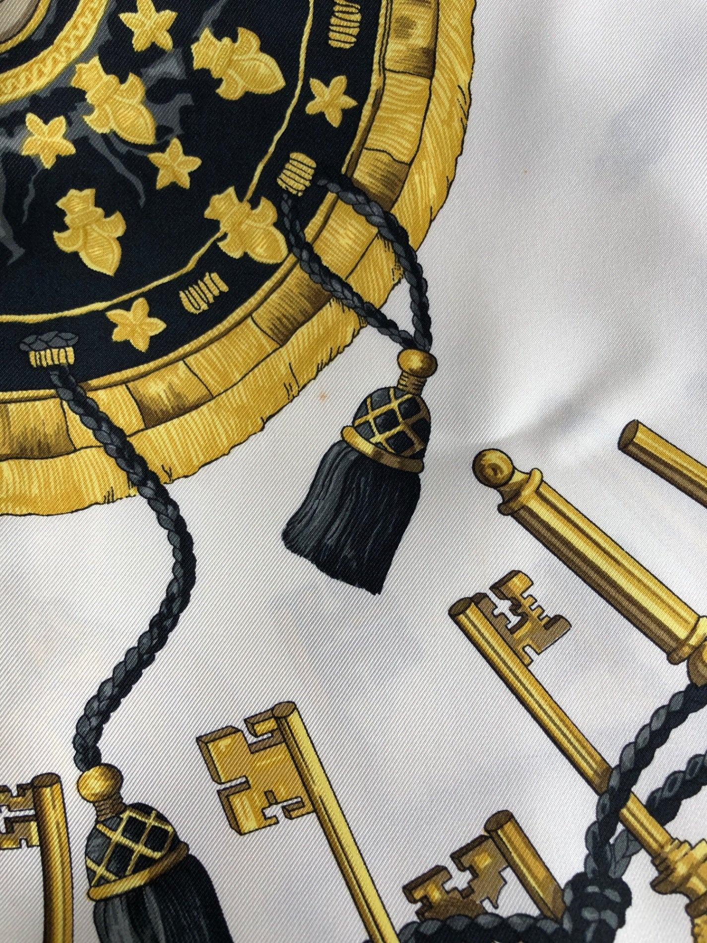 HERMES SILK Scarf Black×White Les Cles Vintage 8nc25h