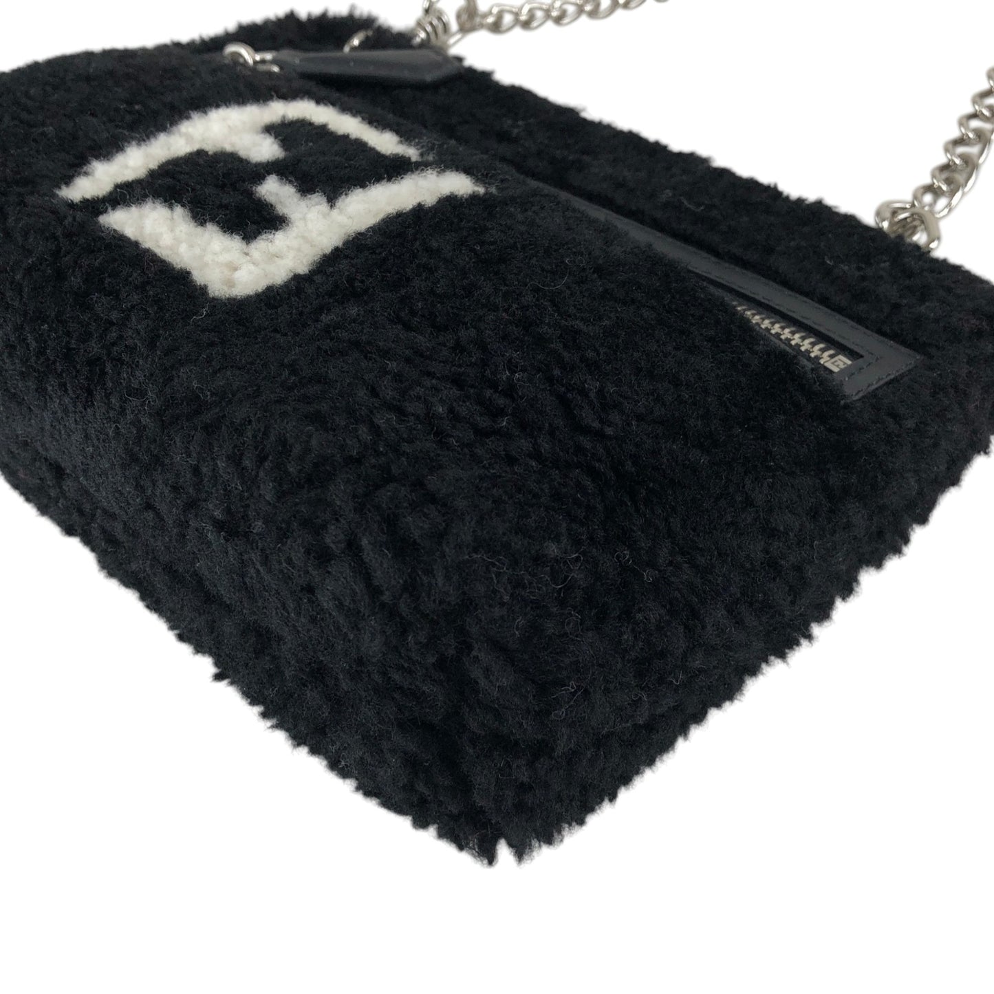 FENDI Logo Chain Handbag Black Vintage c34f5u