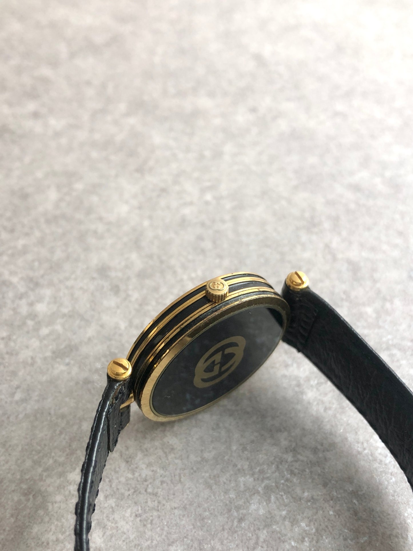 GUCCI Watch Black×Gold Vintage x7vvmr
