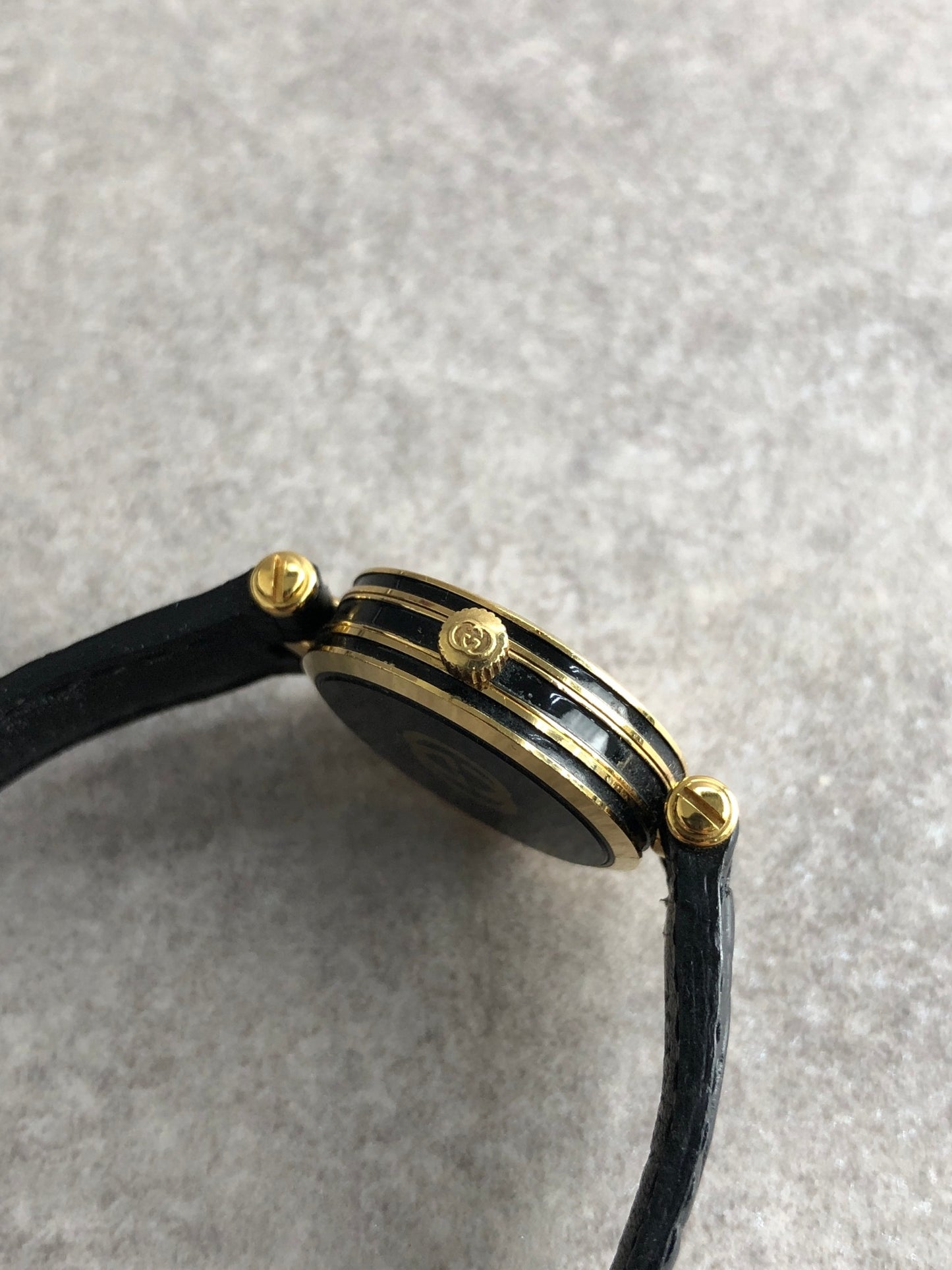 GUCCI Logo Quartz Watch Black Vintage yb88b5