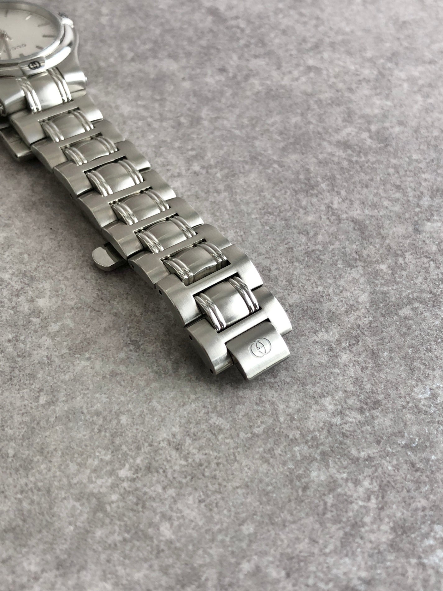 GUCCI Logo Quartz Watch Silver 9040M Vintage gtbcth