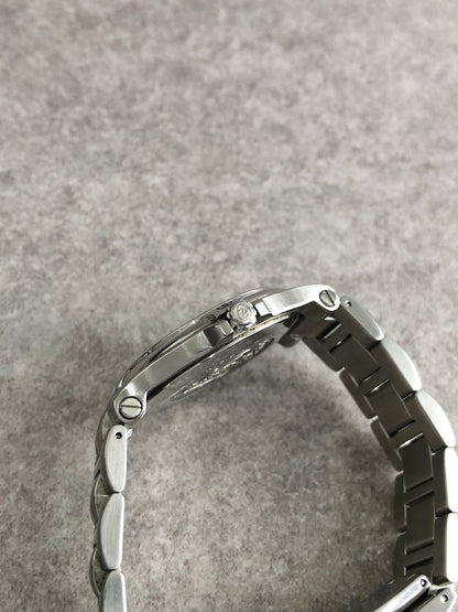 GUCCI Logo Quartz Watch Silver 9040M Vintage 5jb7um
