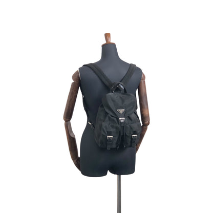 PRADA 三角形標誌雙口袋背包黑色復古 482mjk