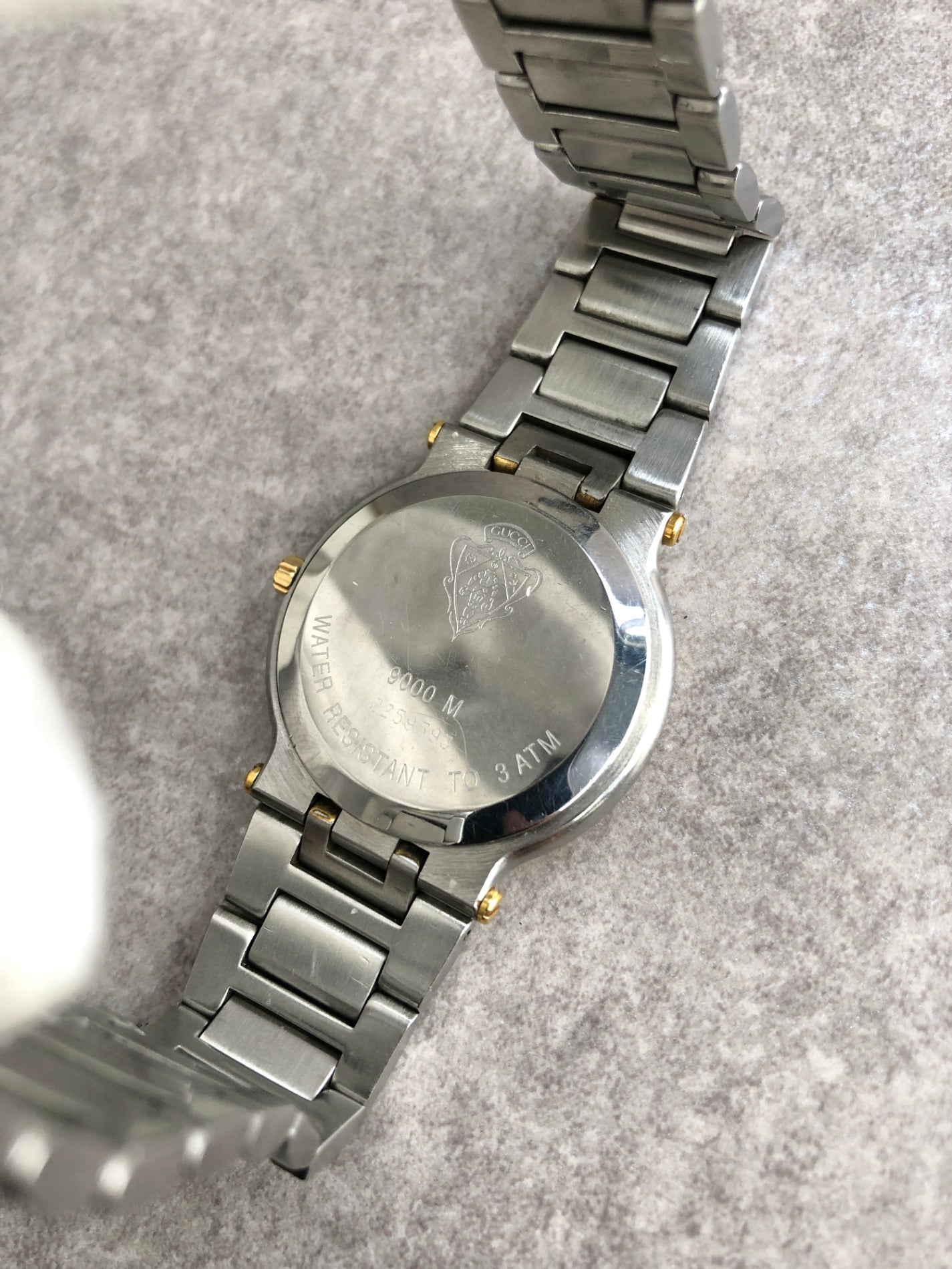GUCCI Logo Quartz Watch Silver×Gold 9000M Vintage kfni2y