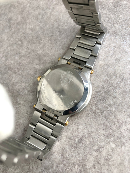 GUCCI Logo Quartz Watch Silver×Gold 9000M Vintage kfni2y