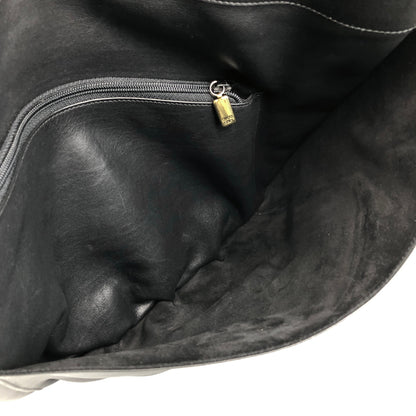 GUCCI Logo Embossed Shoulder bag Totebag Black Vintage cgykye