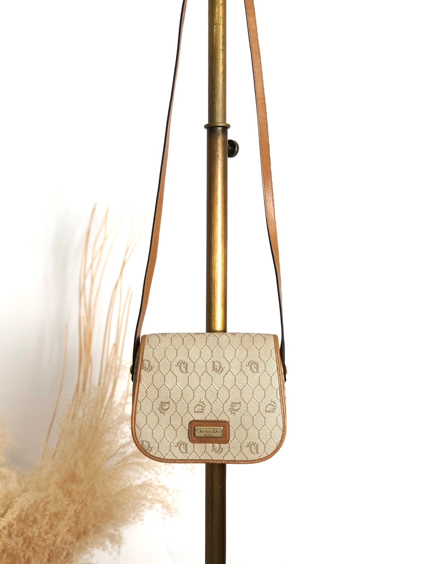 Christian Dior Honeycomb Pattern Logo Small Shoulder bag Beige Vintage wemn3x