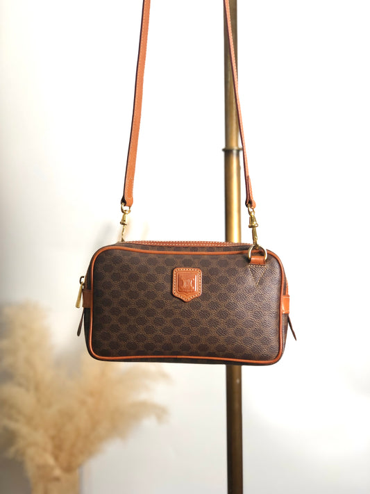 CELINE Macadam Blason Shoulder bag Brown Vintage m7s7jn