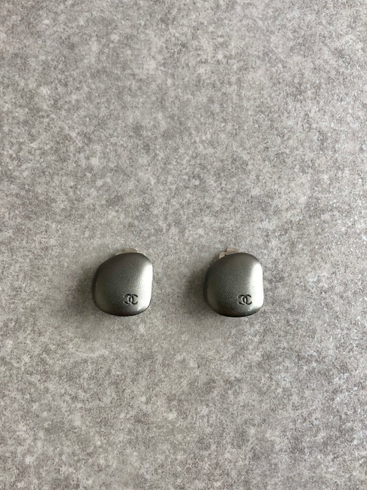 CHANEL Coco Mark Earrings Silver Vintage gara4e