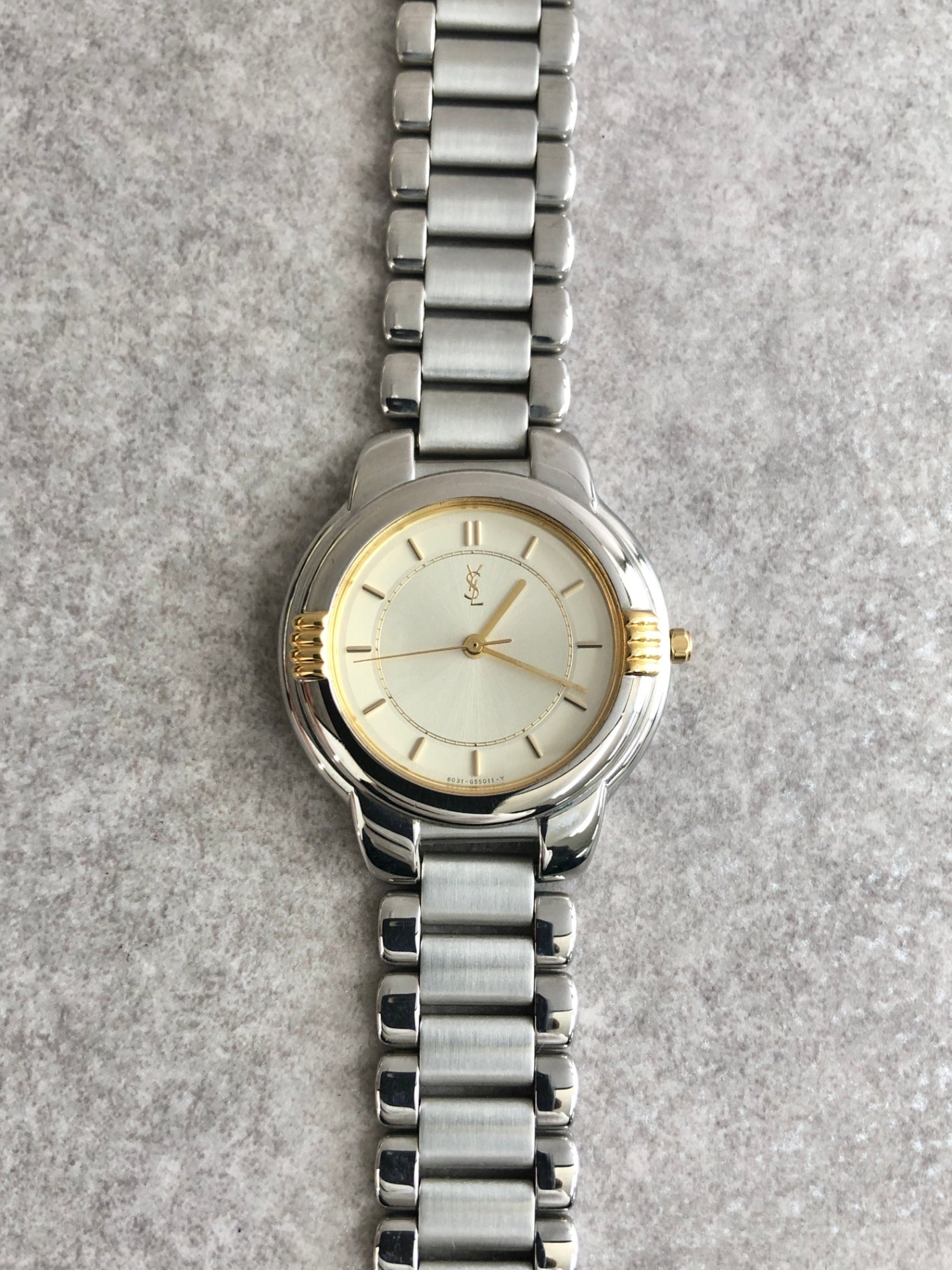 Yves Saint Laurent YSL Logo Quartz Watch Silver 6031-G11246 Vintage vcrgf8