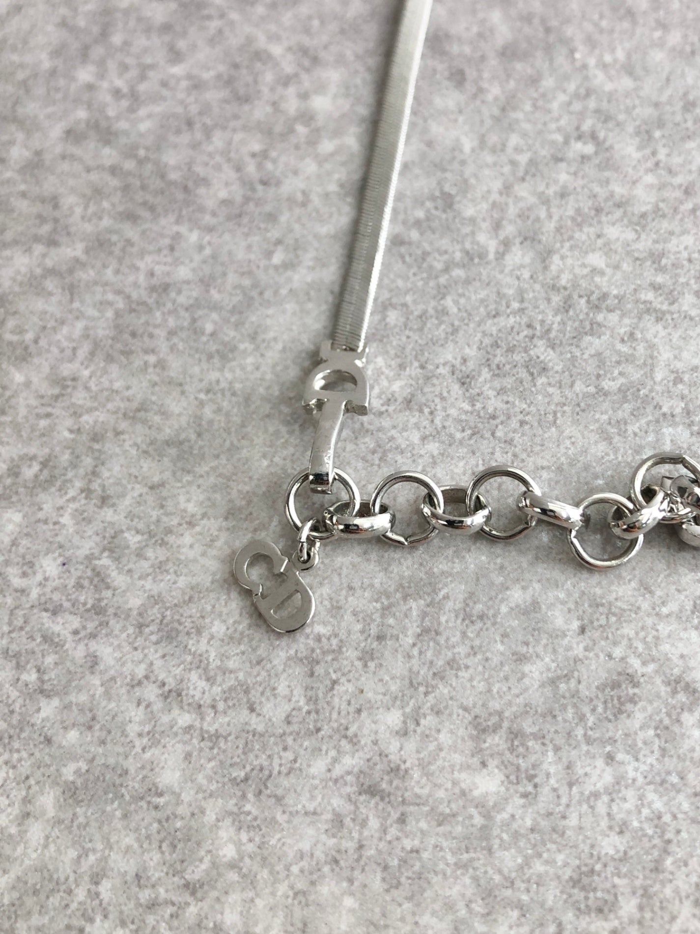Christian Dior CD Logo Ribbon Necklace Silver Vintage xxdfsh