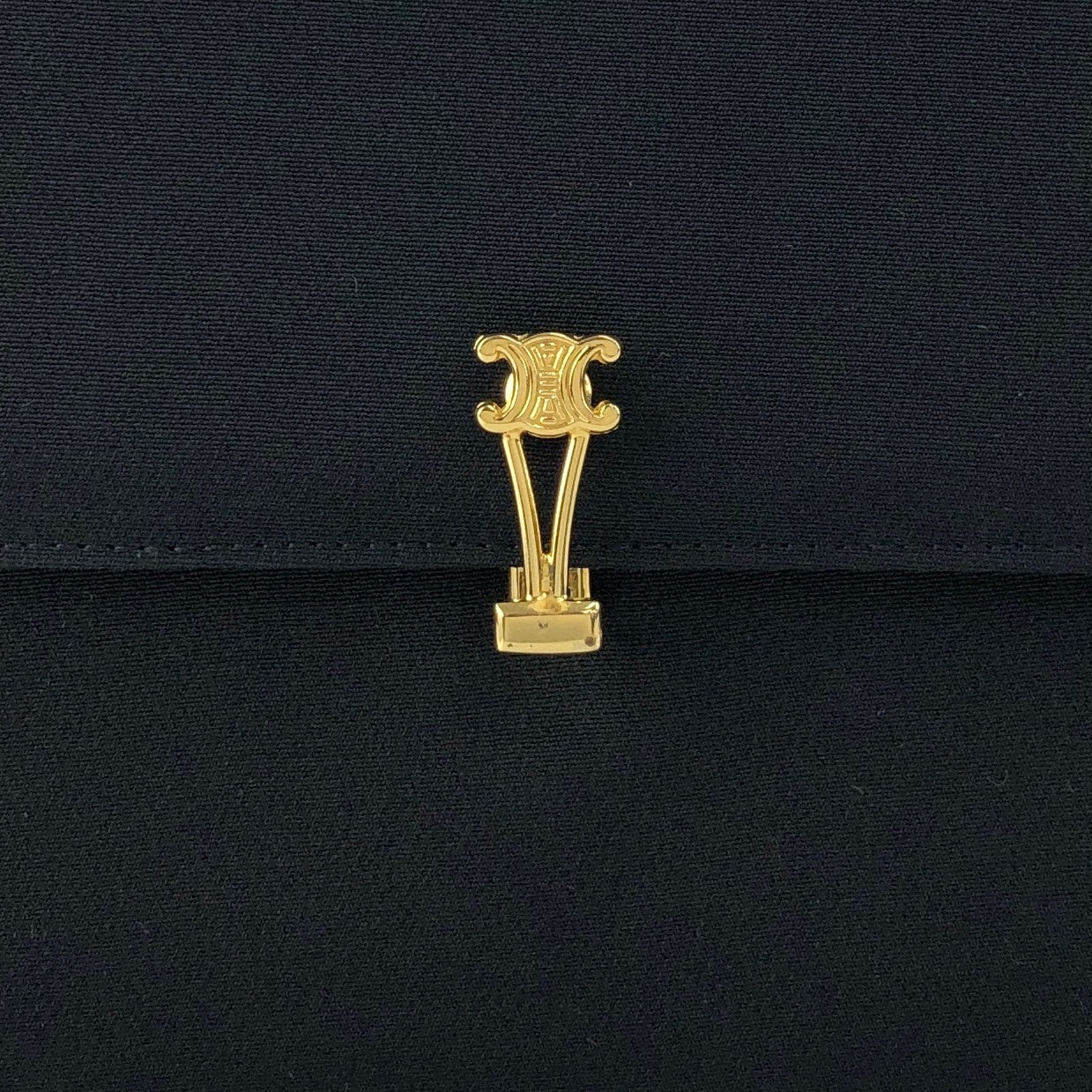 CELINE Triomphe Chain Shoulder bag Black Vintage 7i7ugg