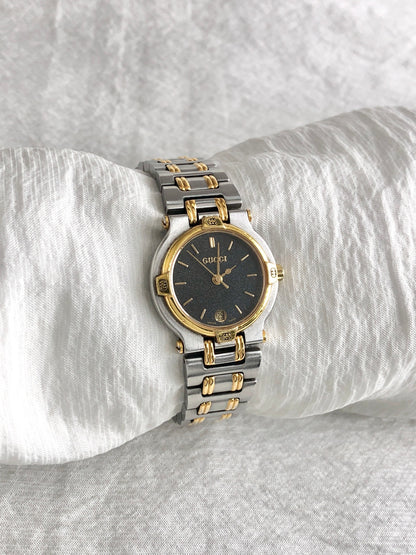 GUCCI Logo Watch Gold×Silver 9000L Vintage r37ids