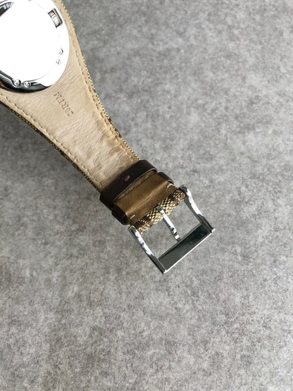GUCCI GG Canvas Logo Quartz Watch Brown Vintage nehfxw