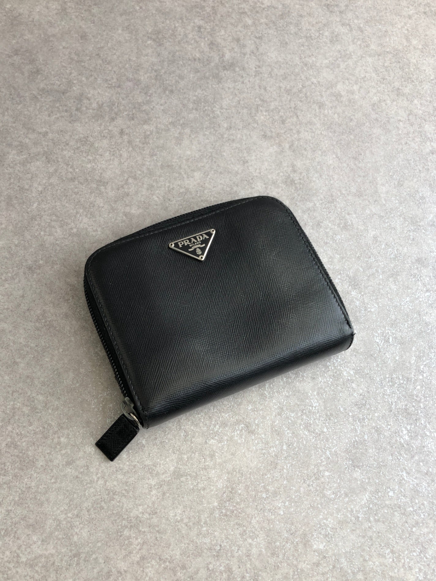 PRADA Triangle Logo Folded Wallet Black Vintage pjch8z