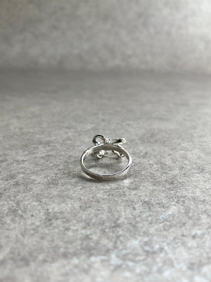 Christian Dior CD Logo Rhinestone Ribbon Motif Ring Silver Vintage kjtyg5