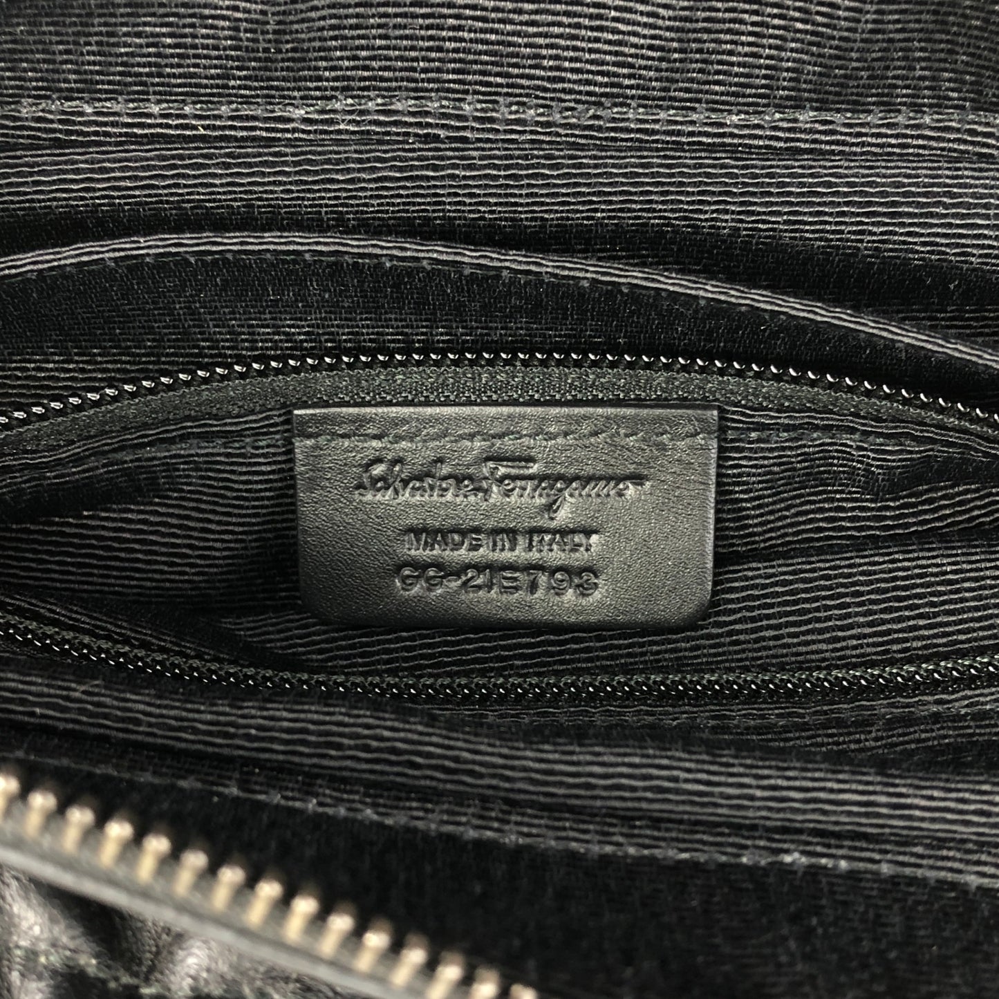 Salvatore Ferragamo Vala Ribbon Two-way Handbag Shoulder bag Black Vintage hdyv3c