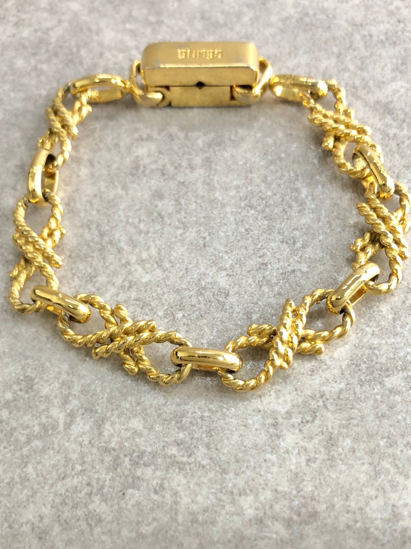 CELINE Logo Bracelet Gold Vintage z48fez