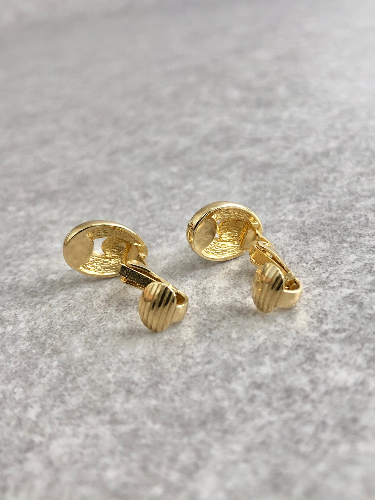 Christian Dior Rhinestone Earrings Gold Vintage r3nws4
