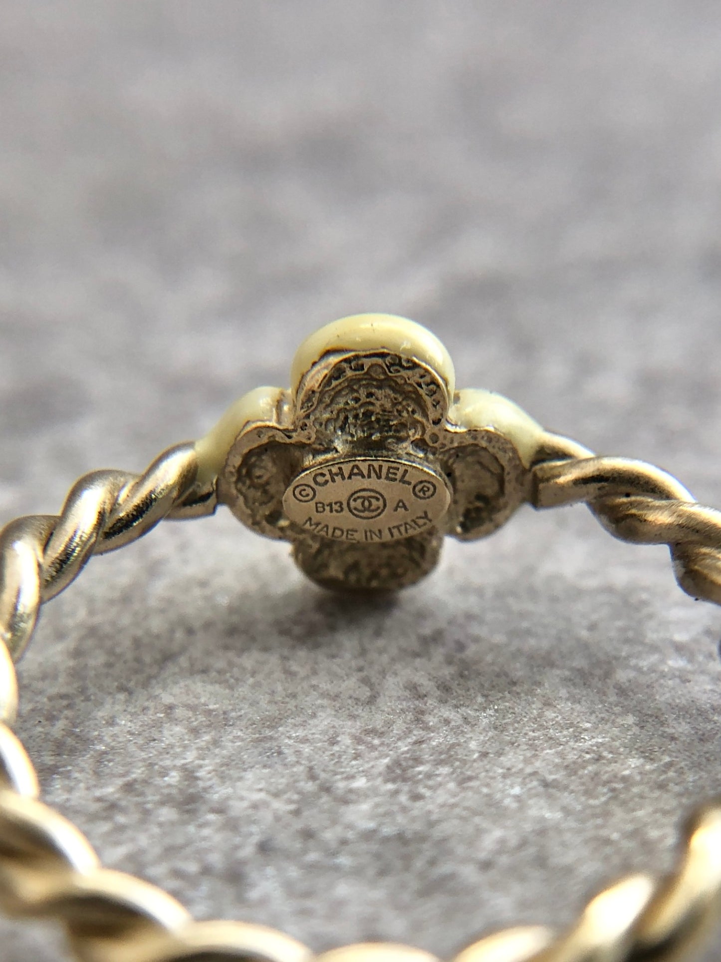 CHANEL Ring Gold×White Vintage efw5ta