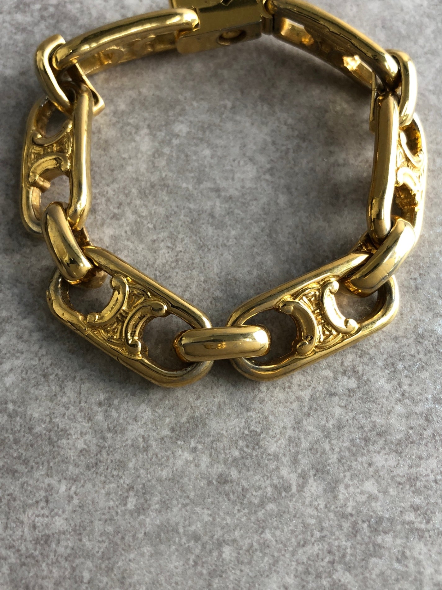 CELINE Blason Bracelet Gold Vintage 8f46ju