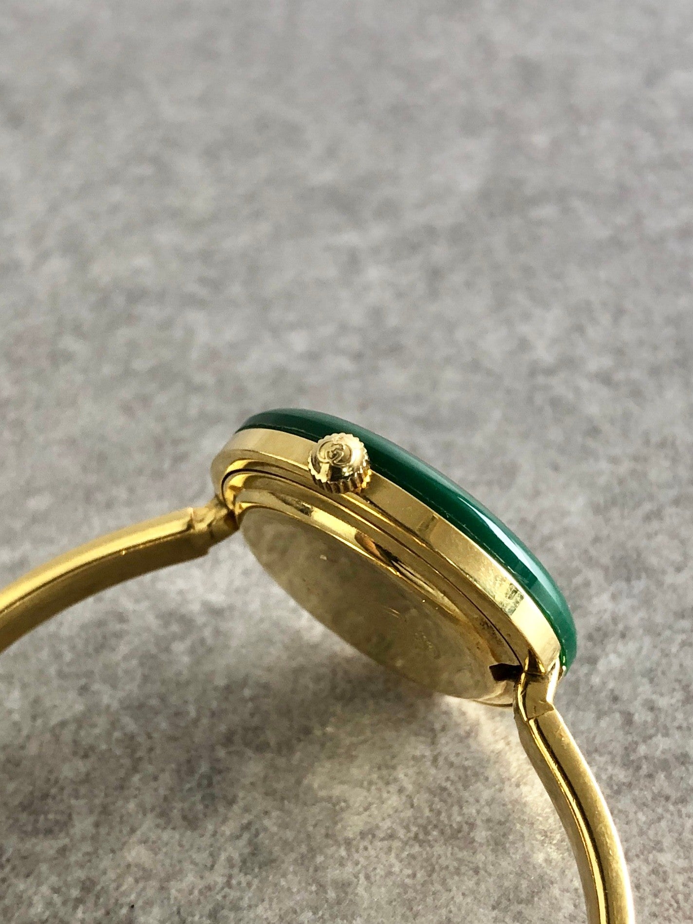 GUCCI Quartz Watch Gold 11/12.2 Vintage r3trkw