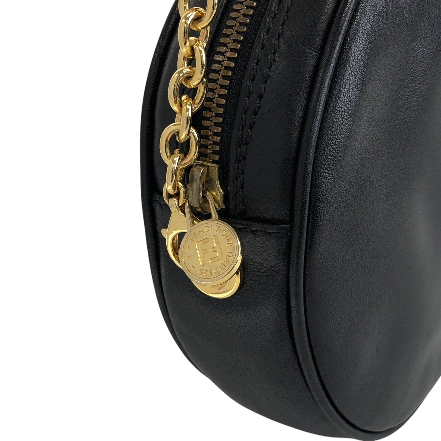 FENDI Logo Embossed Chain Shoulder bag Black Vintage d26mnc