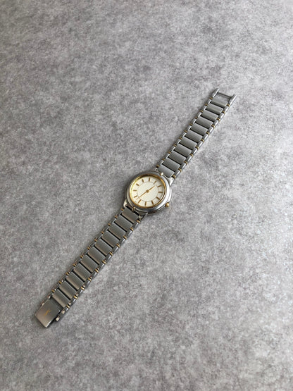 Yves Saint Laurent YSL Logo Watch Silver 4625⁻E67269TA Vintage bbd37f