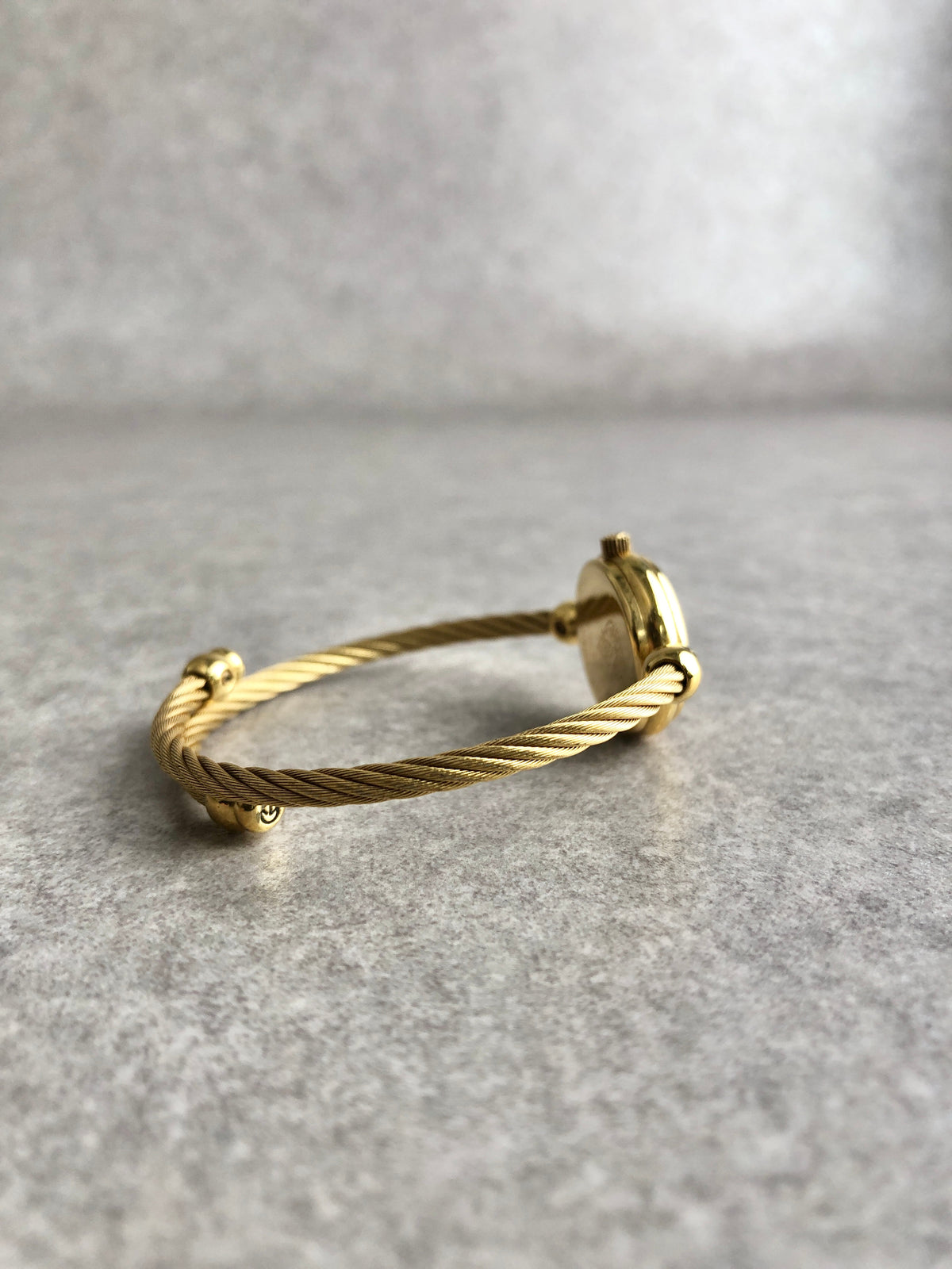 GUCCI Logo Bangle Quartz Watch Gold 2700.2.L Vintage 6sahkm