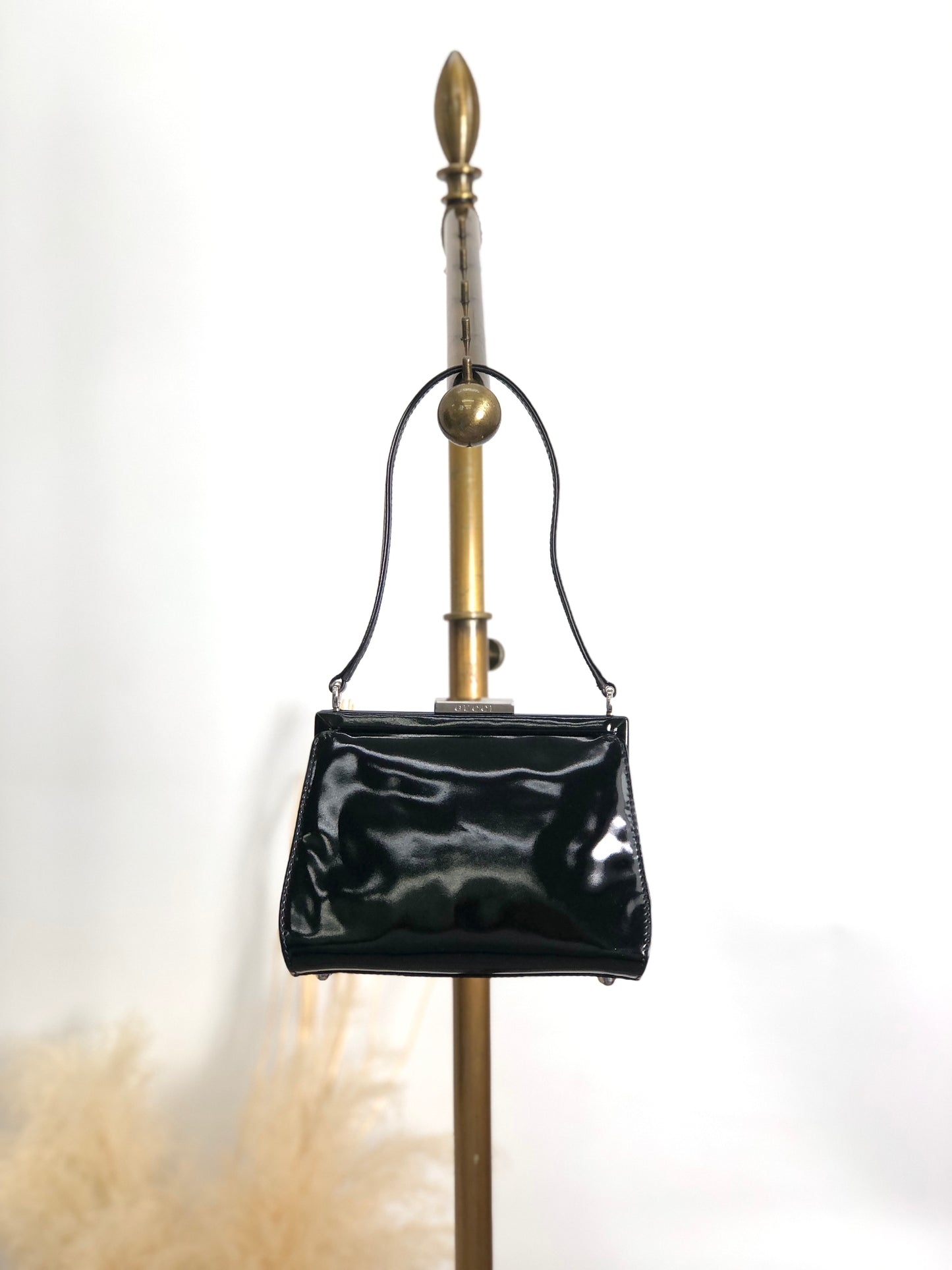 GUCCI Metal Clasp Handbag Black Vintage izypkv