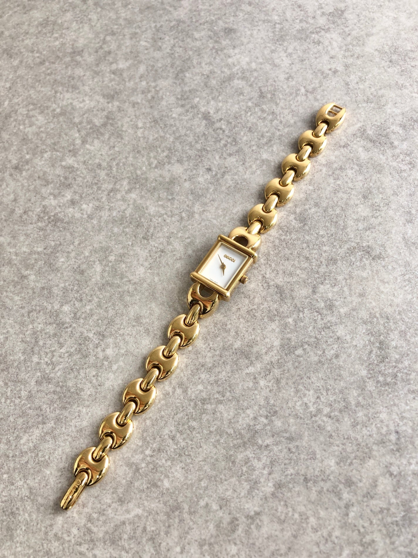 GUCCI Quartz Watch Gold 1800L Vintage c8zruy