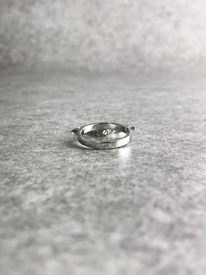 Christian Dior Logo Charm Ring Silver Vintage enmvv4