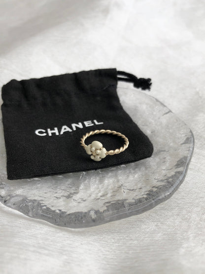 CHANEL Ring Gold×White Vintage 5ur5fy