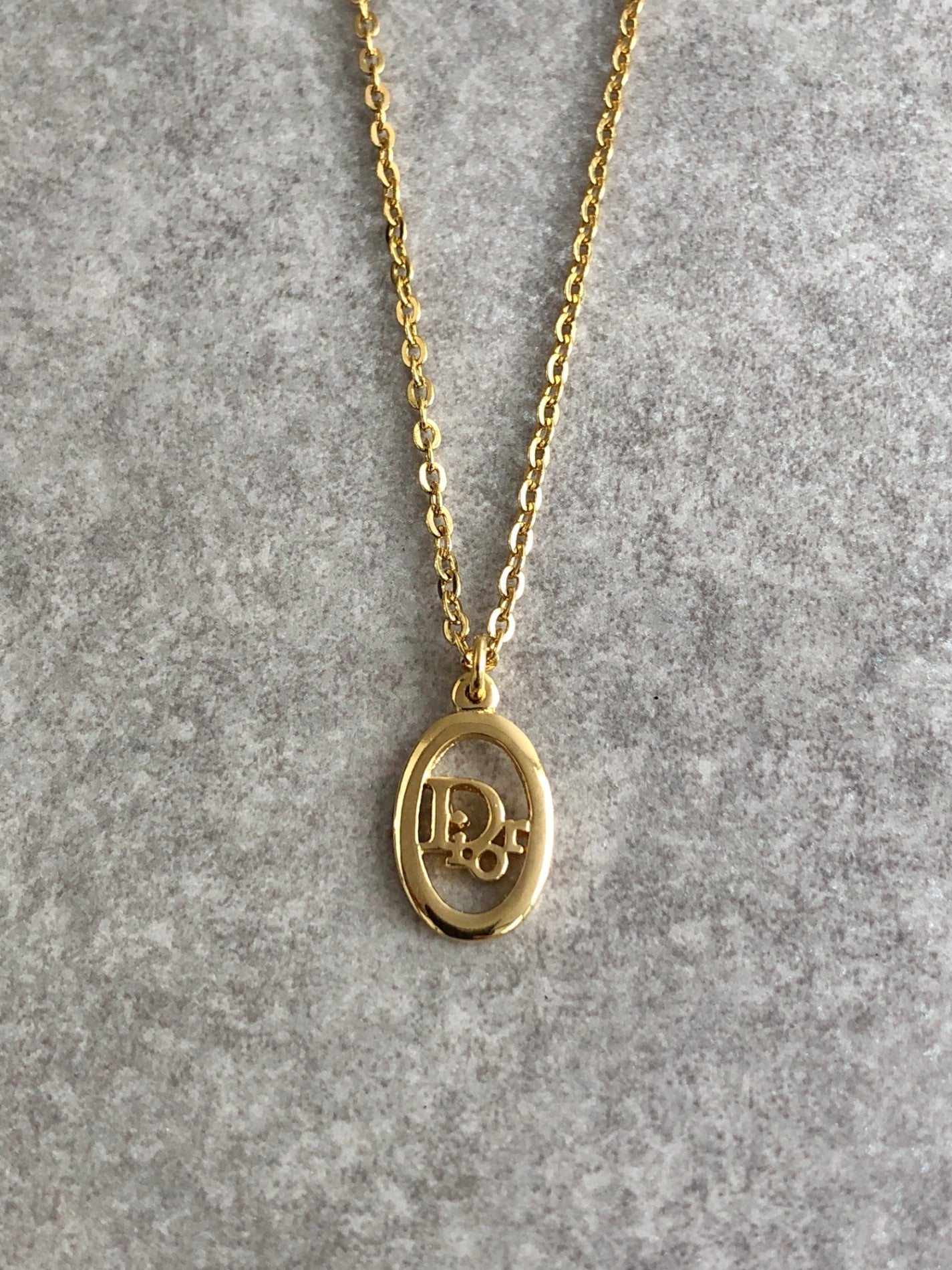 Christian Dior Logo Necklace Gold Vintage b3nfby