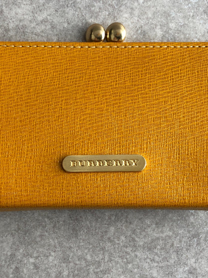 BURBERRY Logo Metal Clasp Coin Purse Yellow Vintage m834hs
