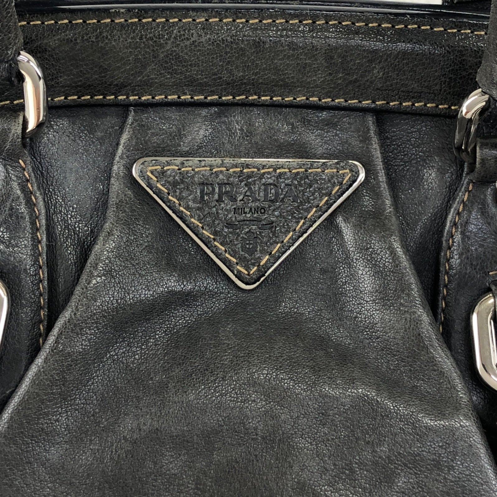 PRADA Triangle Logo Handbag Gray Vintage x8guys – VintageShop solo