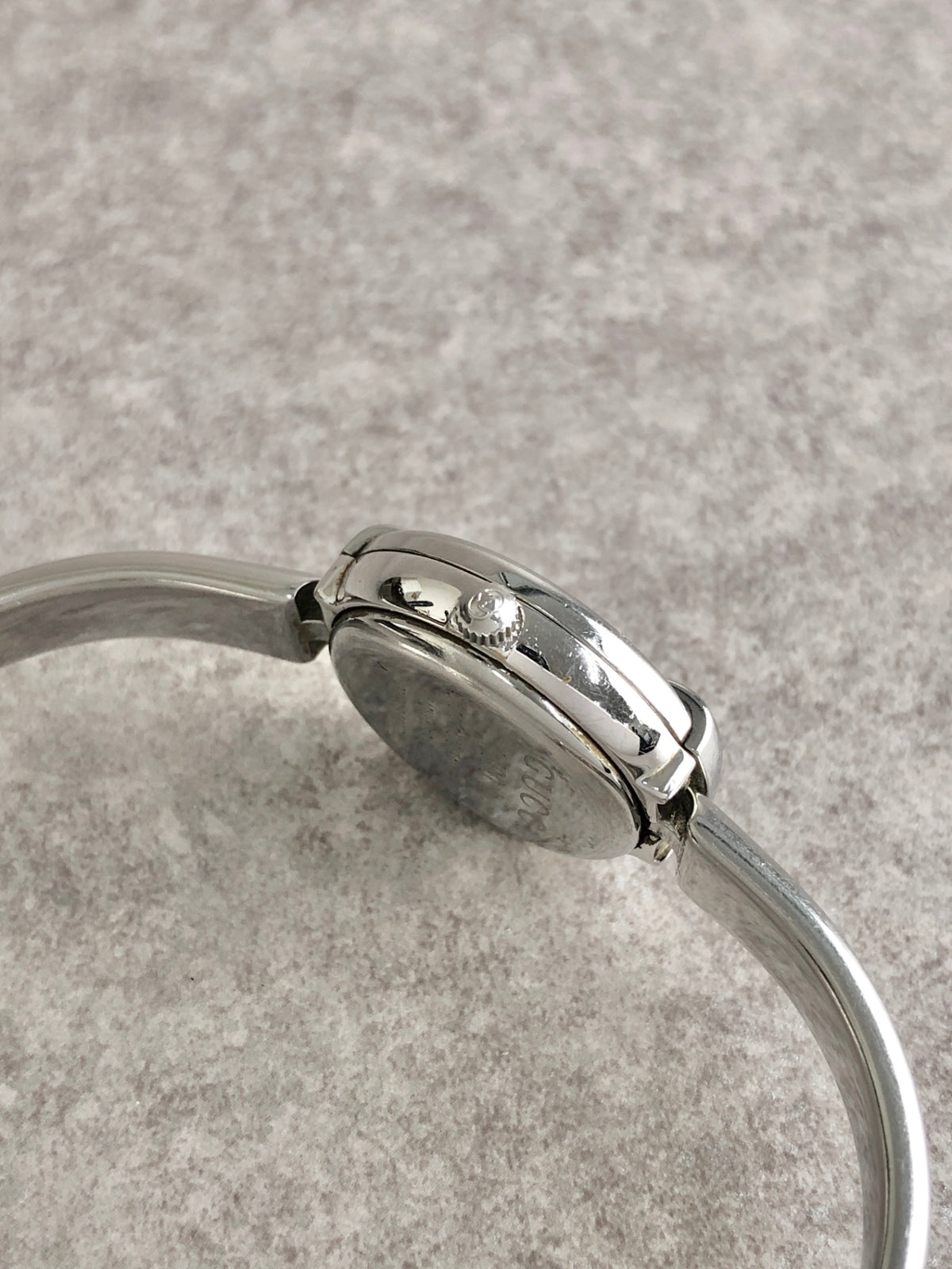 GUCCI Logo Quartz Watch Silver 1400L Vintage u3iytm