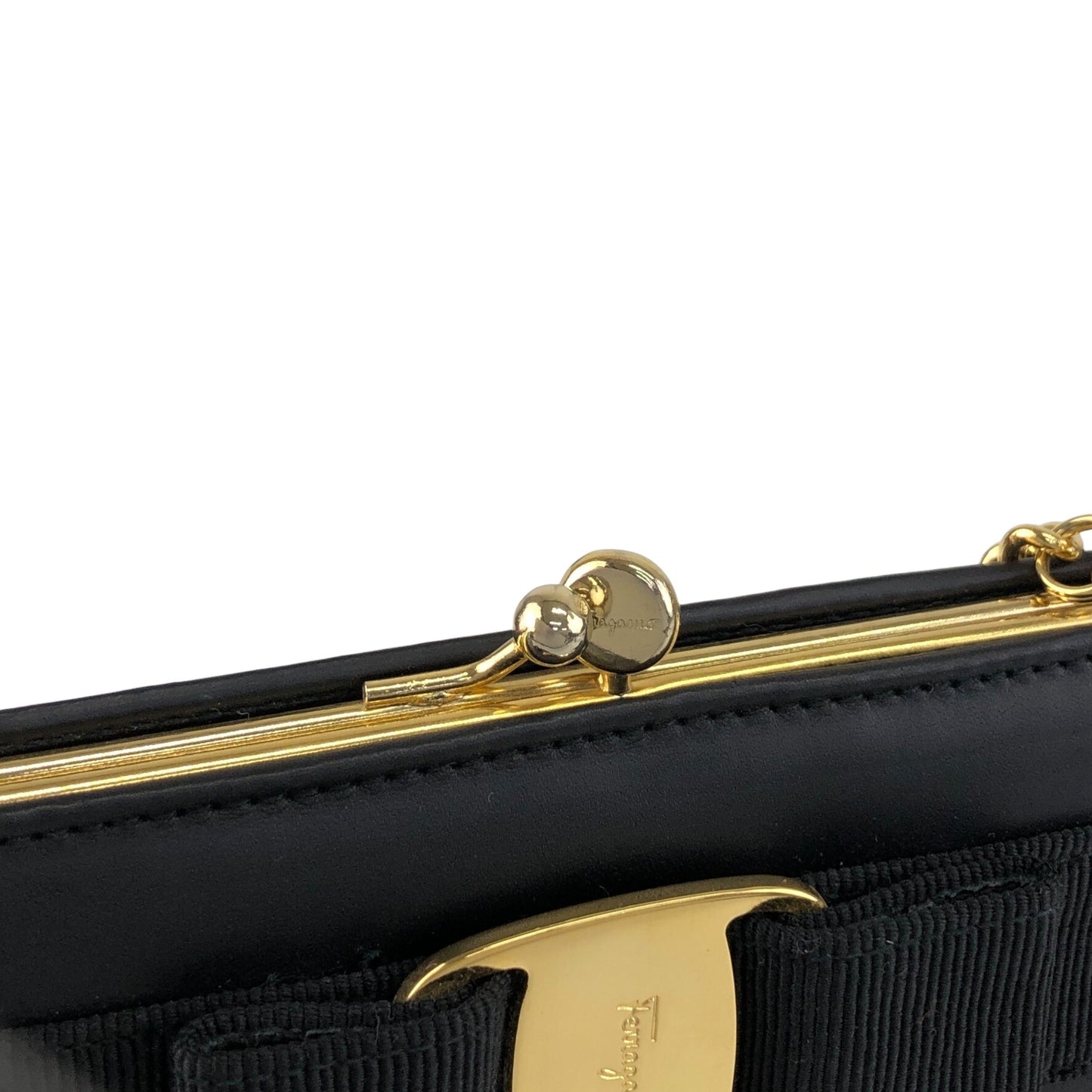 Salvatore Ferragamo Vala Ribbon Small Chain Shoulder bag Black Vintage y5f4jw
