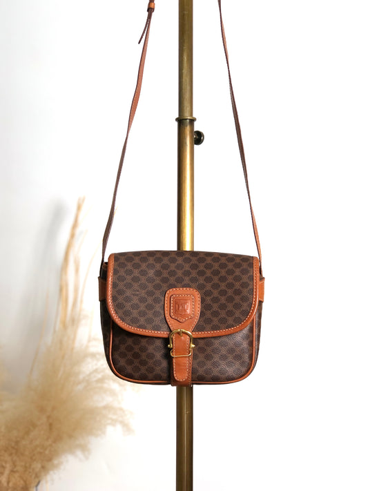 CELINE Macadam Blason Front Buckle Shoulder bag Brown Vintage v3jfnr
