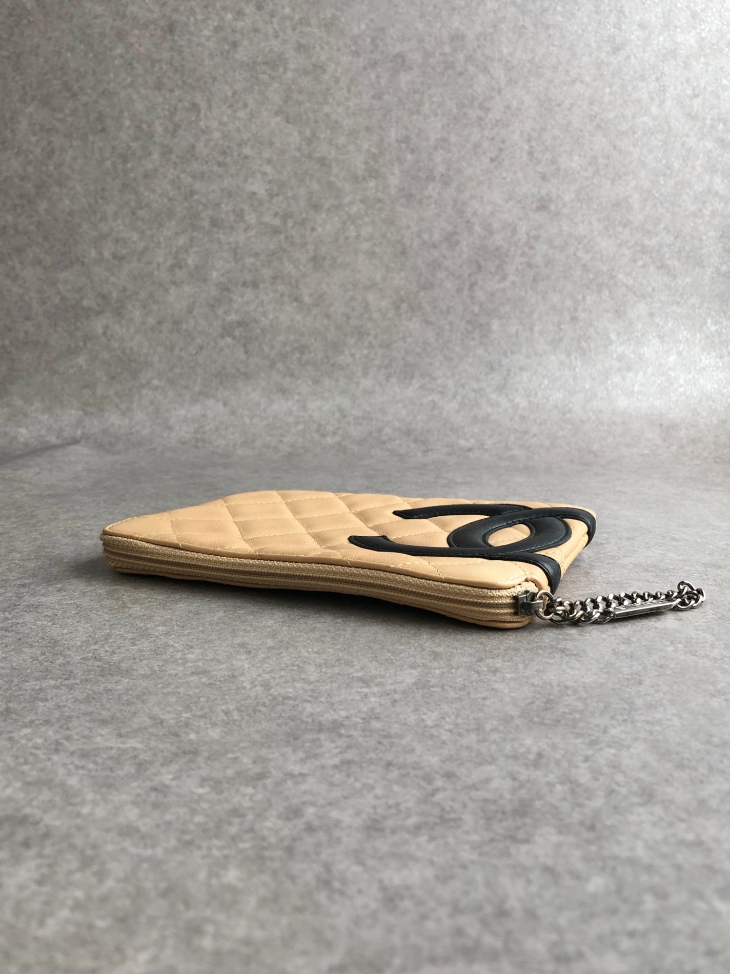 CHANEL Coco Mark Handbag Pouch Beige Vintage p5gycv