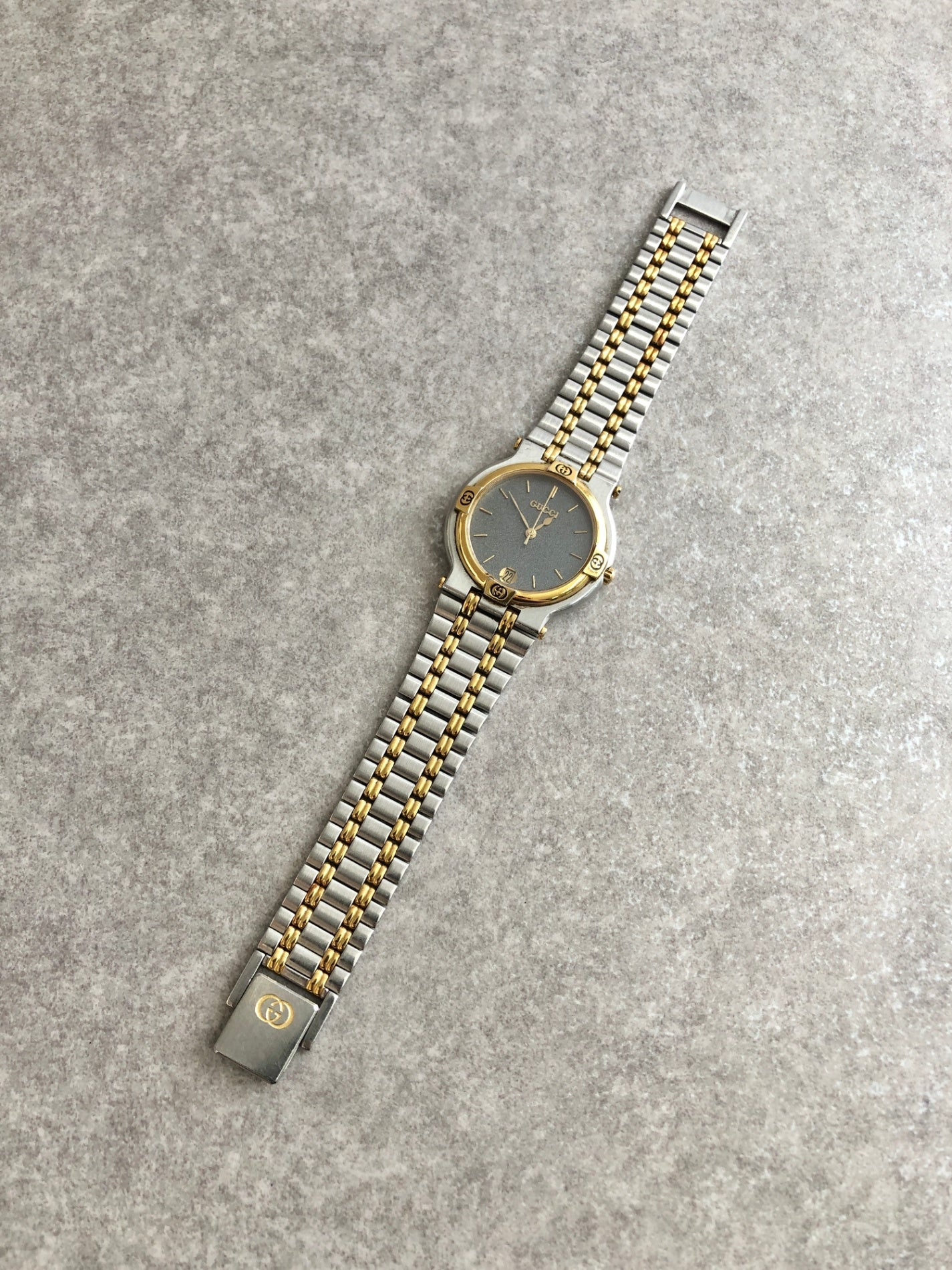 GUCCI Quartz Watch Silver×Gold 9000M Vintage abh865